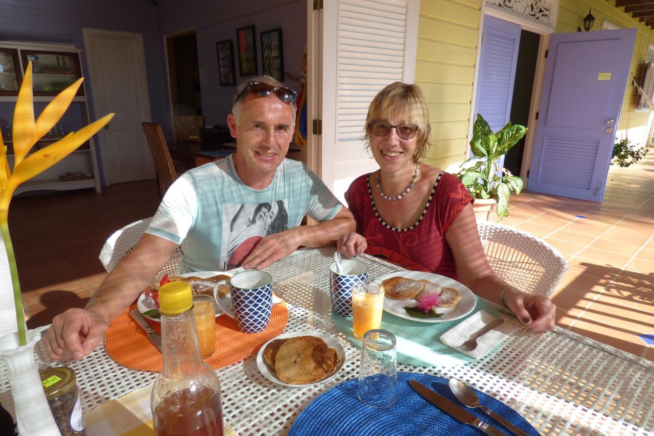 Sand Dollar Beach Bed & Breakfast Bocas del Toro Exterior photo